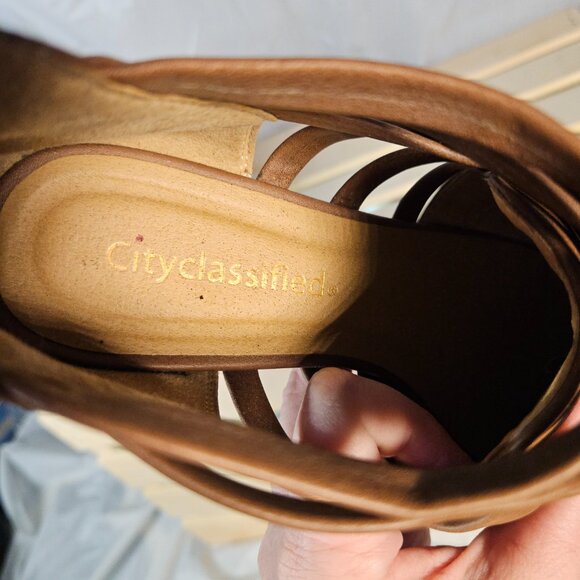 City Classified Strappy Cut-Out Ankle Booties – Brown – Size 6.5 - Picture 7 of 7